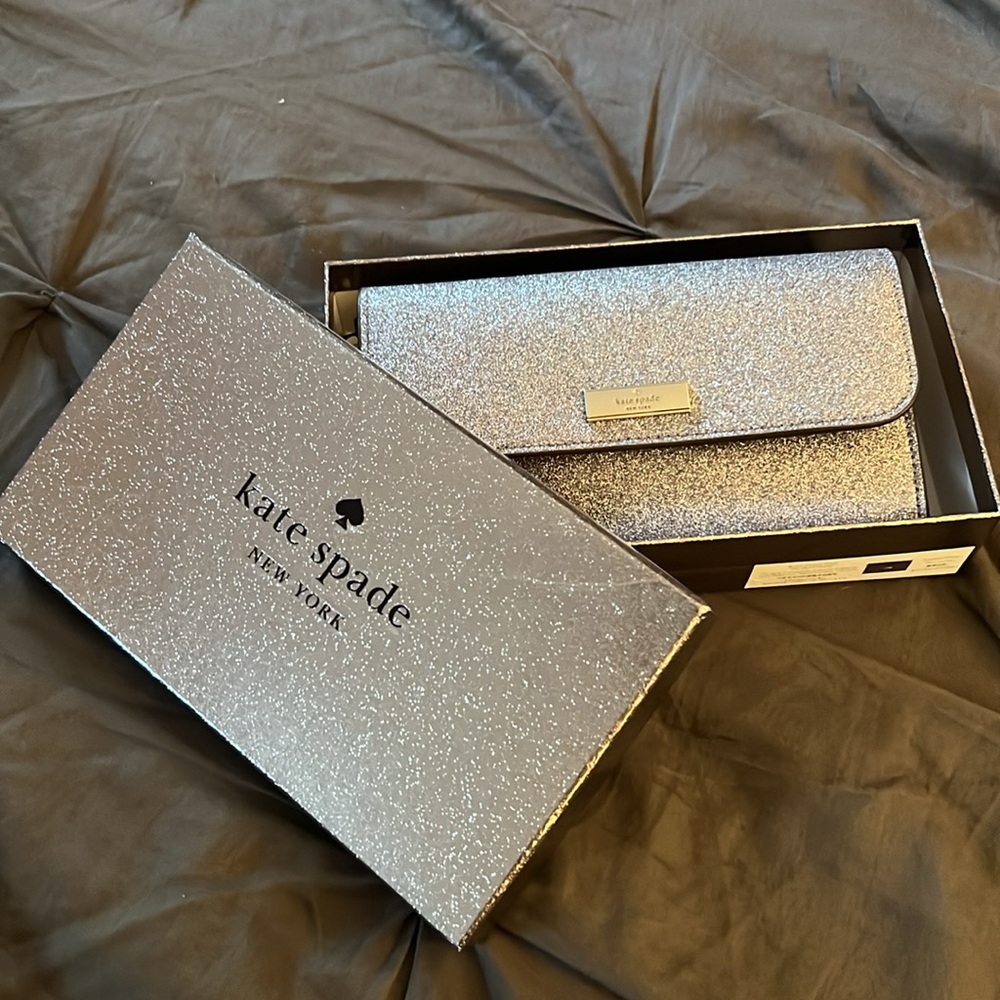 Kate Spade Flap Phone Wristlet / Clutch - Picture 6 of 6